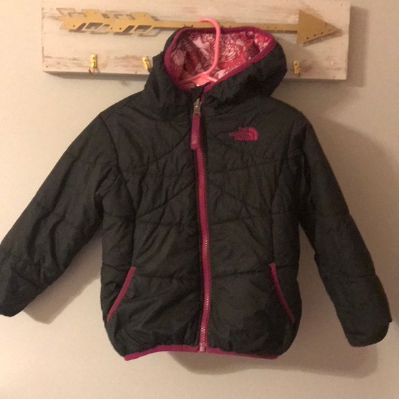 Toddler North Face winter jacket - Picture 1 of 4